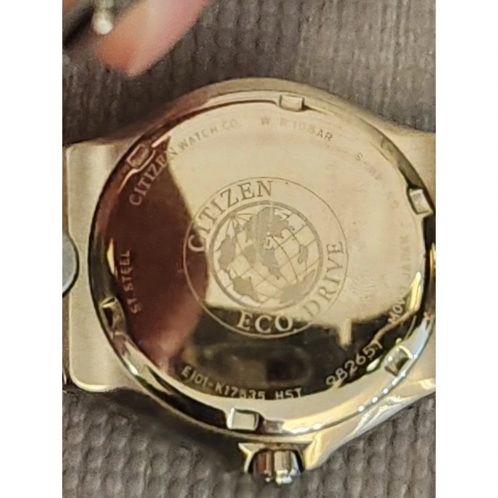 Citizen Eco-Drive E101-K17535 Silver Tone Stainless Steel Grey Dial Watch WR100